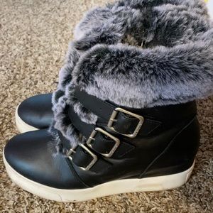 Warm lined Bloomingdales J/Slides NYC Boots